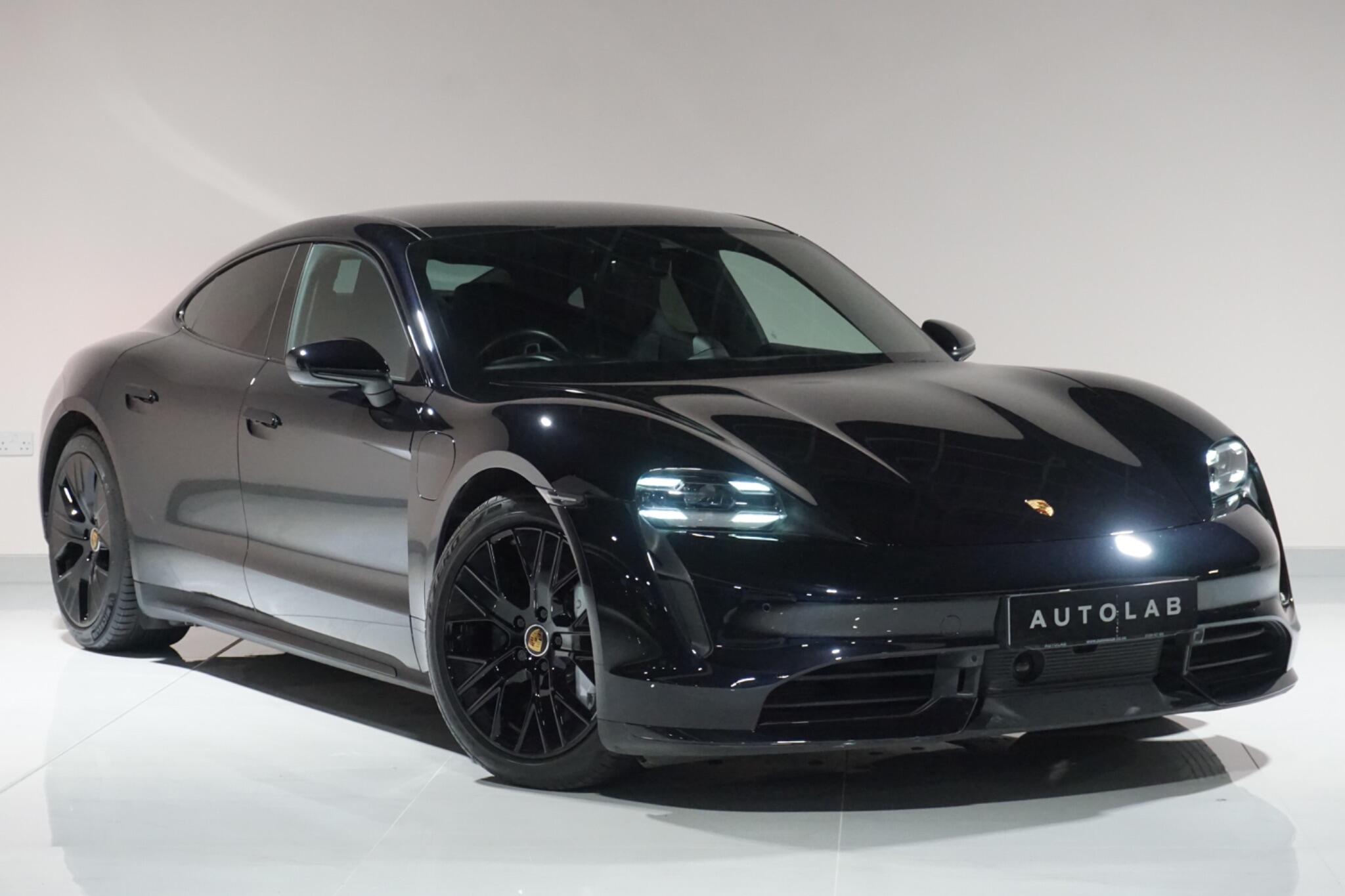 Porsche Taycan Performance Plus 93.4kWh Turbo Saloon 4dr Electric Auto 4WD (680 ps)